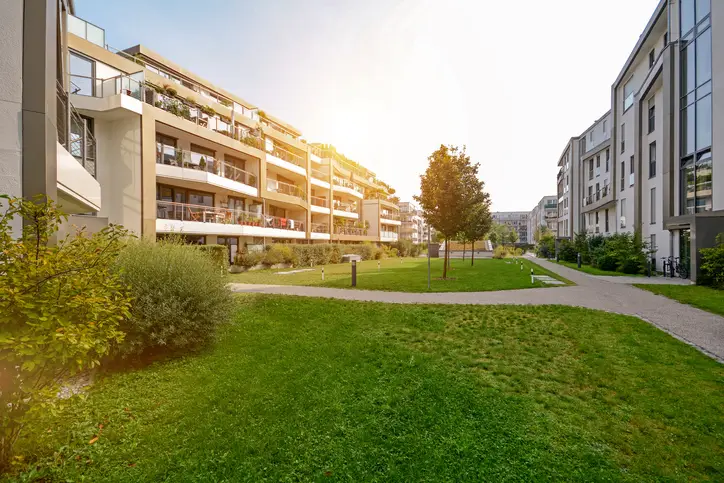 Garten Landschaftsbau Grünflächen Rasenanlage Wege Pflasterarbeiten
